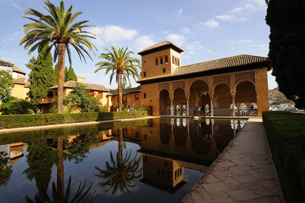 Grandes políticos e insignes visitantes de la Alhambra 1 Torre de las damas el palacio del Partal